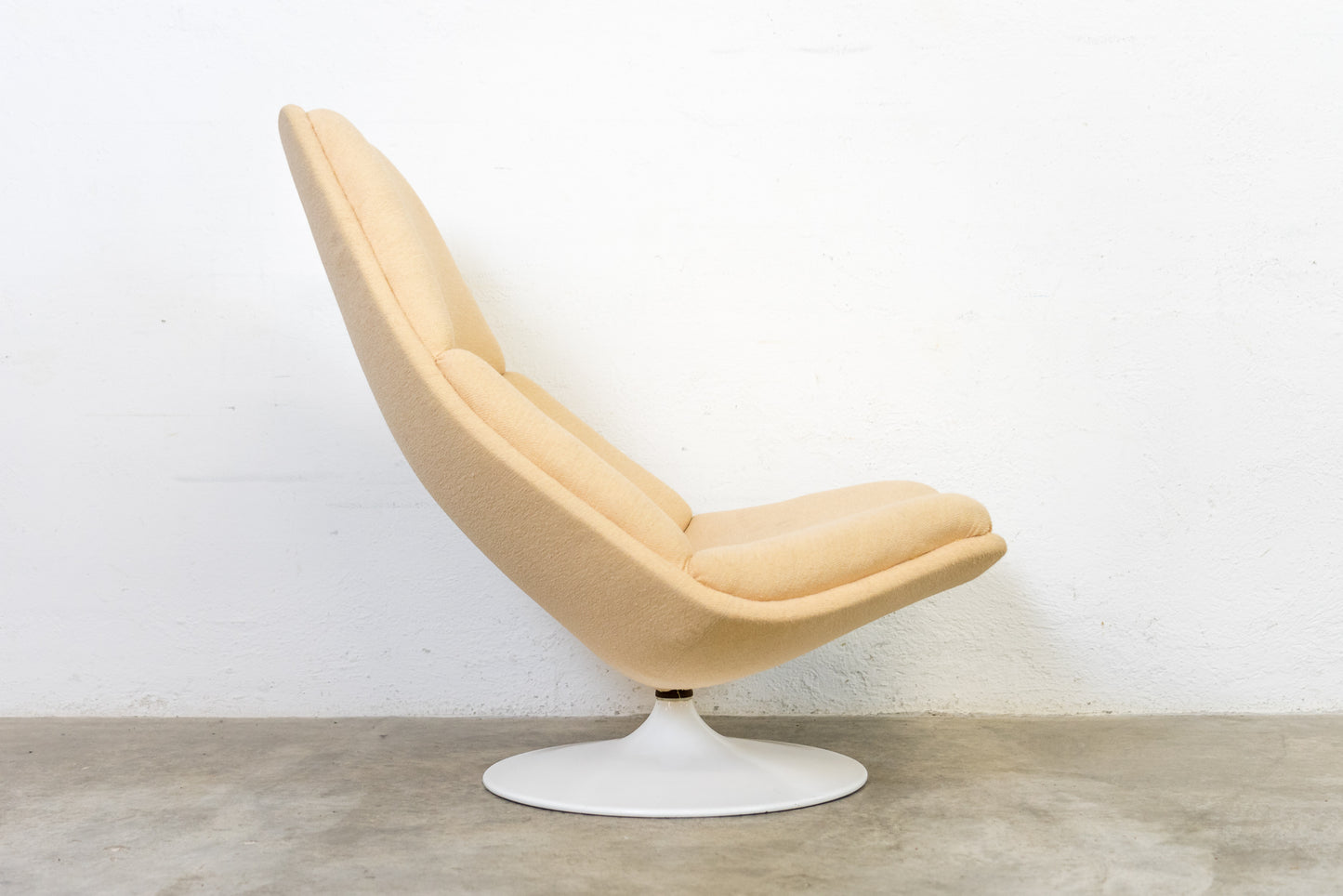 Artifort F511 Sessel