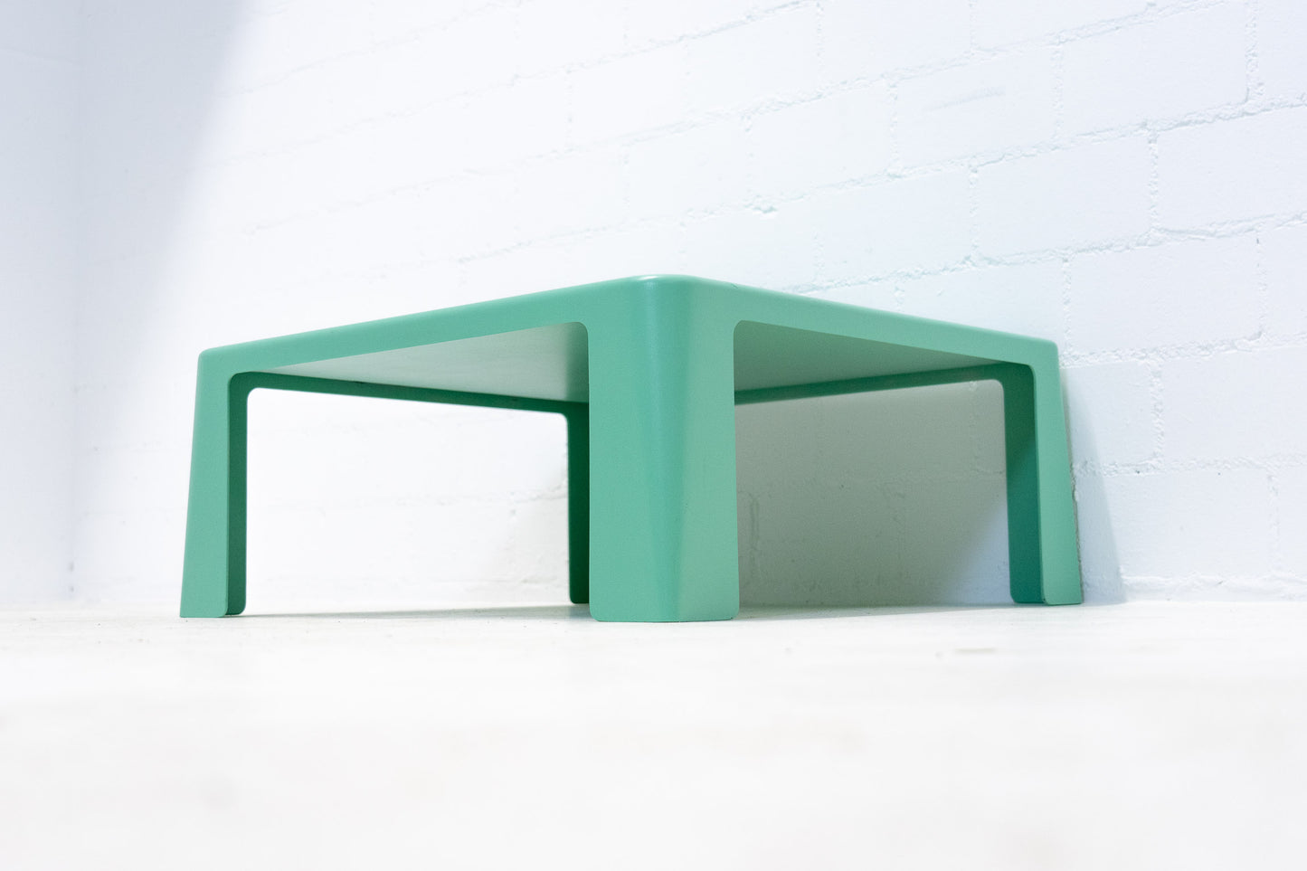 B&B Italia Amanta Couchtisch