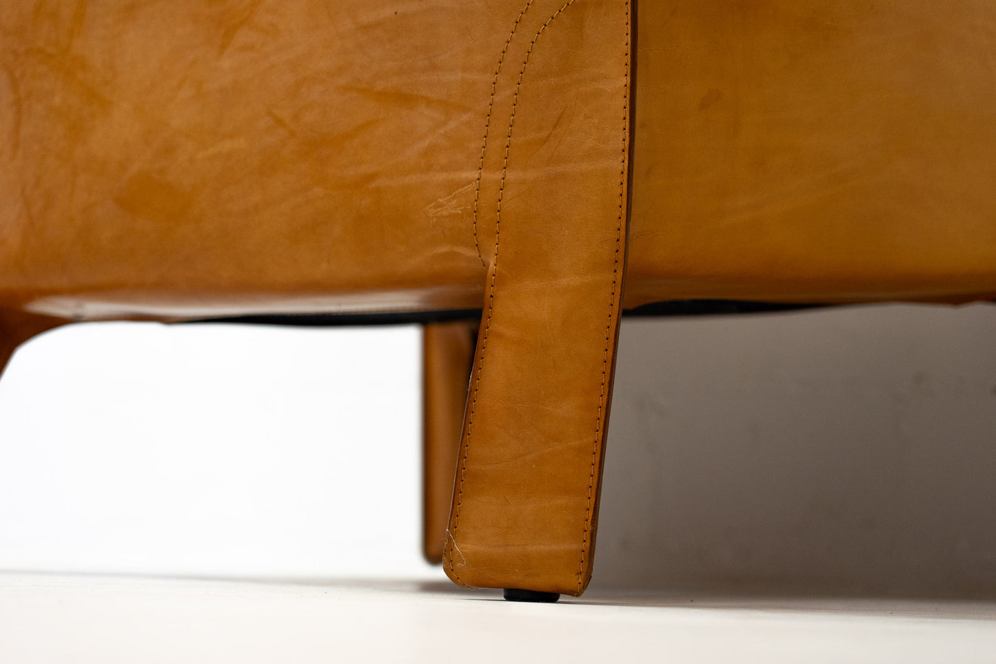 Cassina Cab 415 Sessel Leder Nr. 1