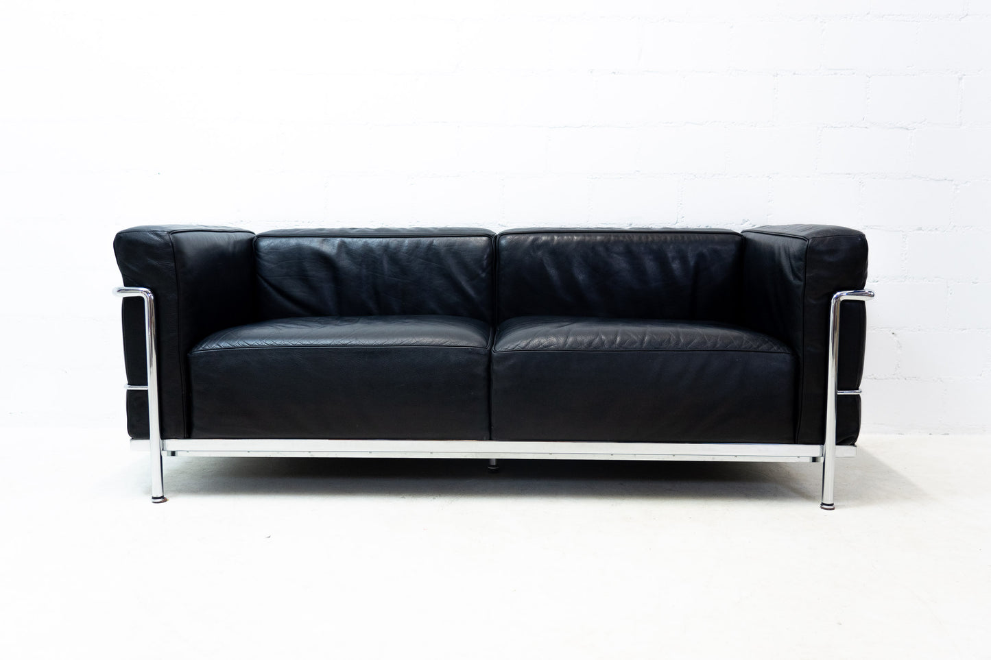 Cassina LC3 Sofa Leder Nr. 1
