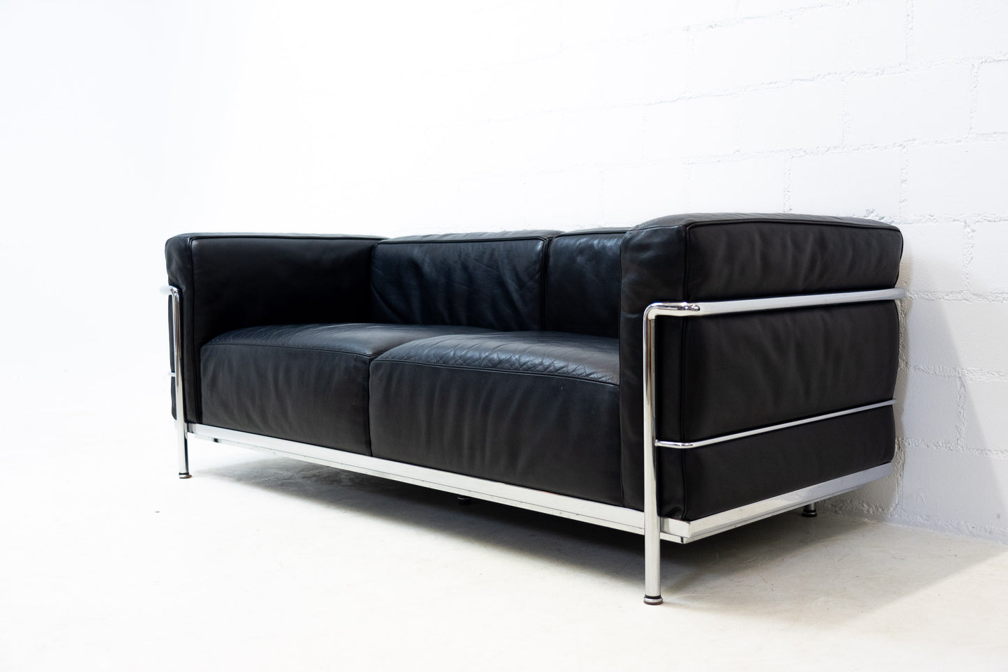 Cassina LC3 Sofa Leder Nr. 1