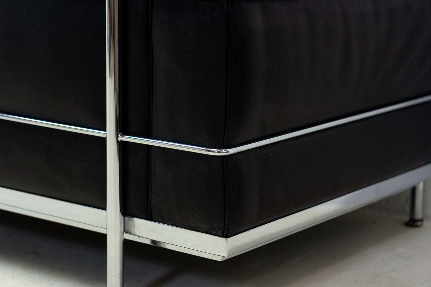 Cassina LC3 Sofa Leder Nr. 1