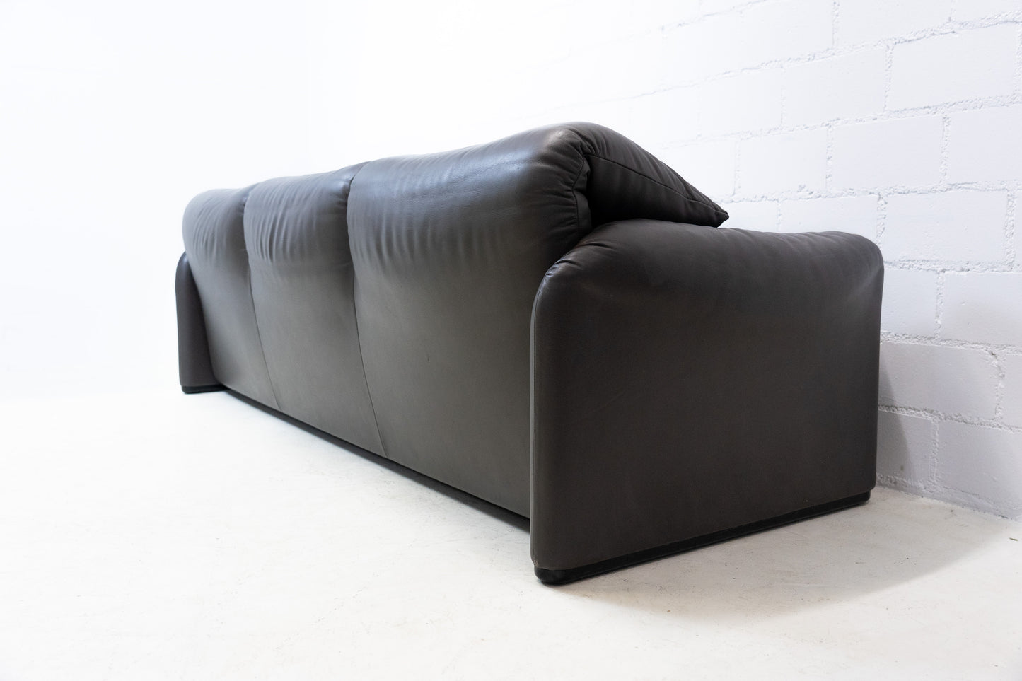 Cassina Maralunga Sofa Nr. 21