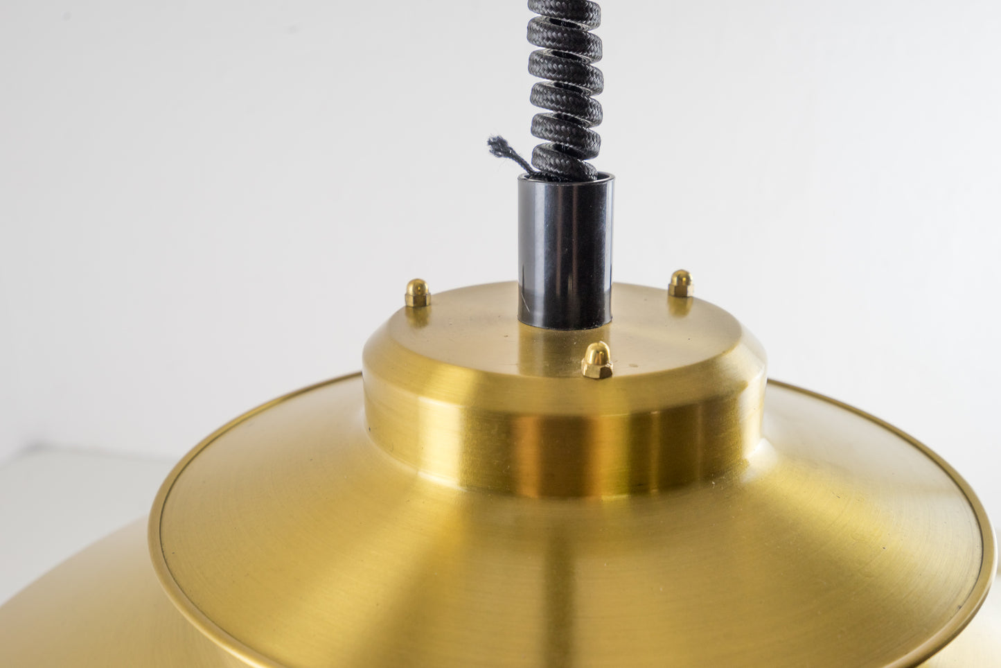 Dänische Leuchte Messing 70er Nr. 33