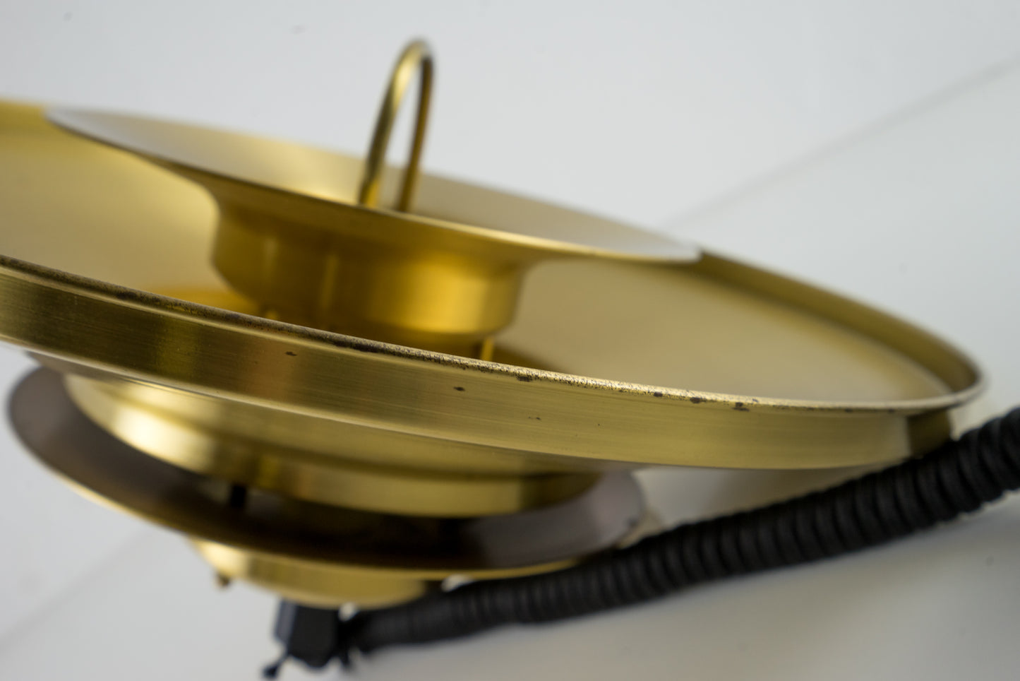 Dänische Leuchte Messing 70er Nr. 33
