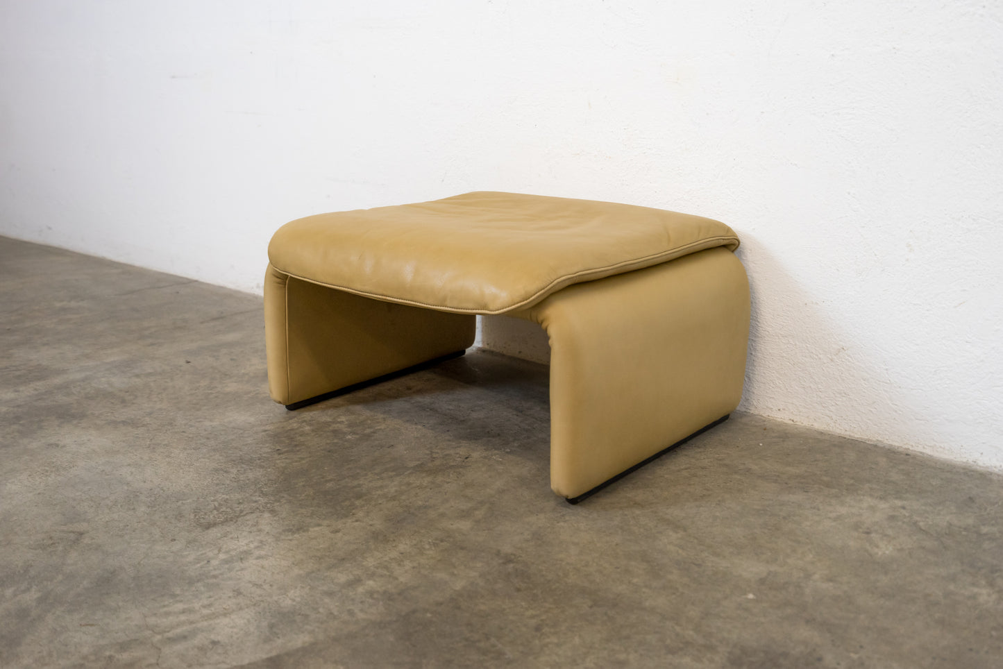 De Sede DS-2011 Hocker