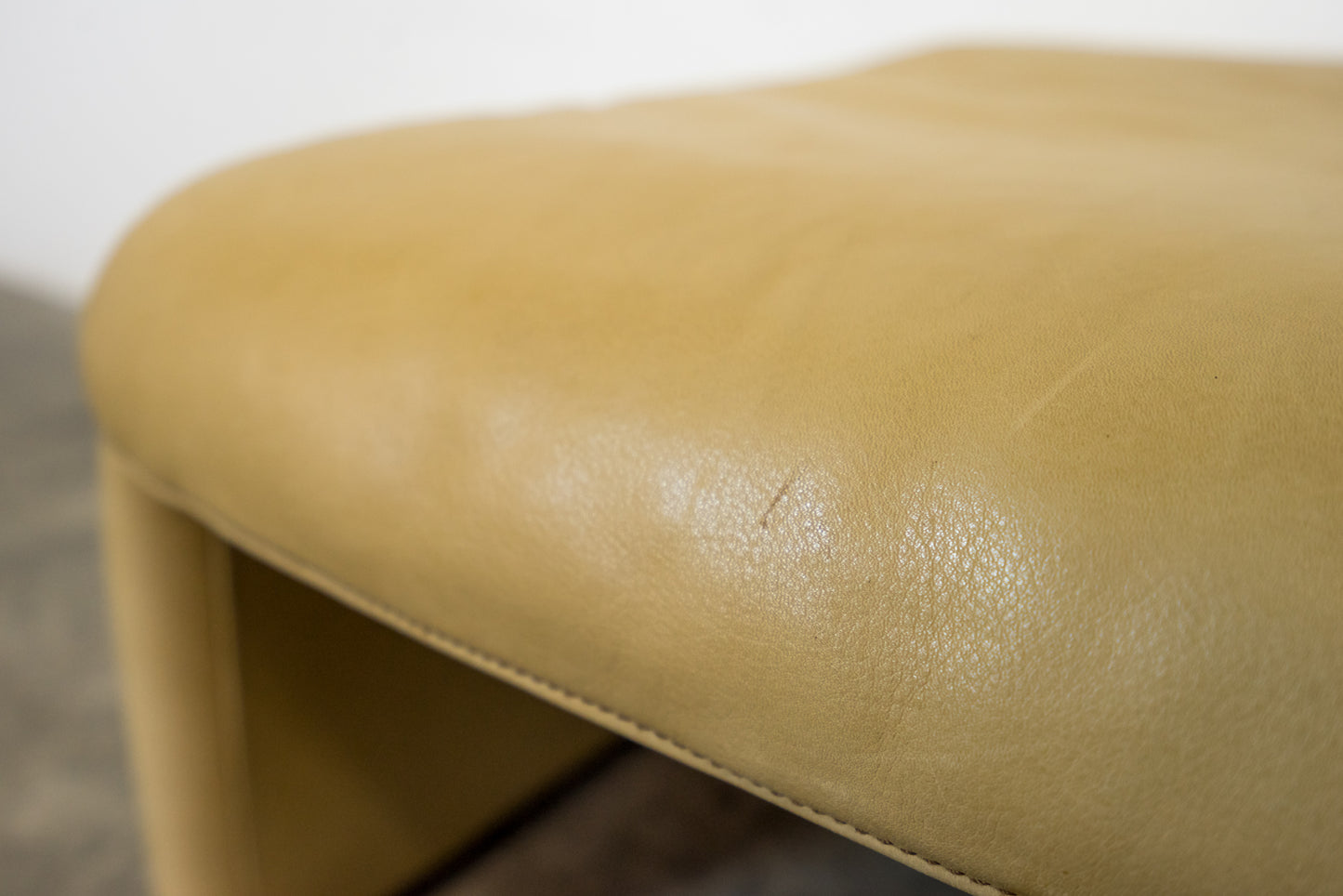 De Sede DS-2011 Hocker