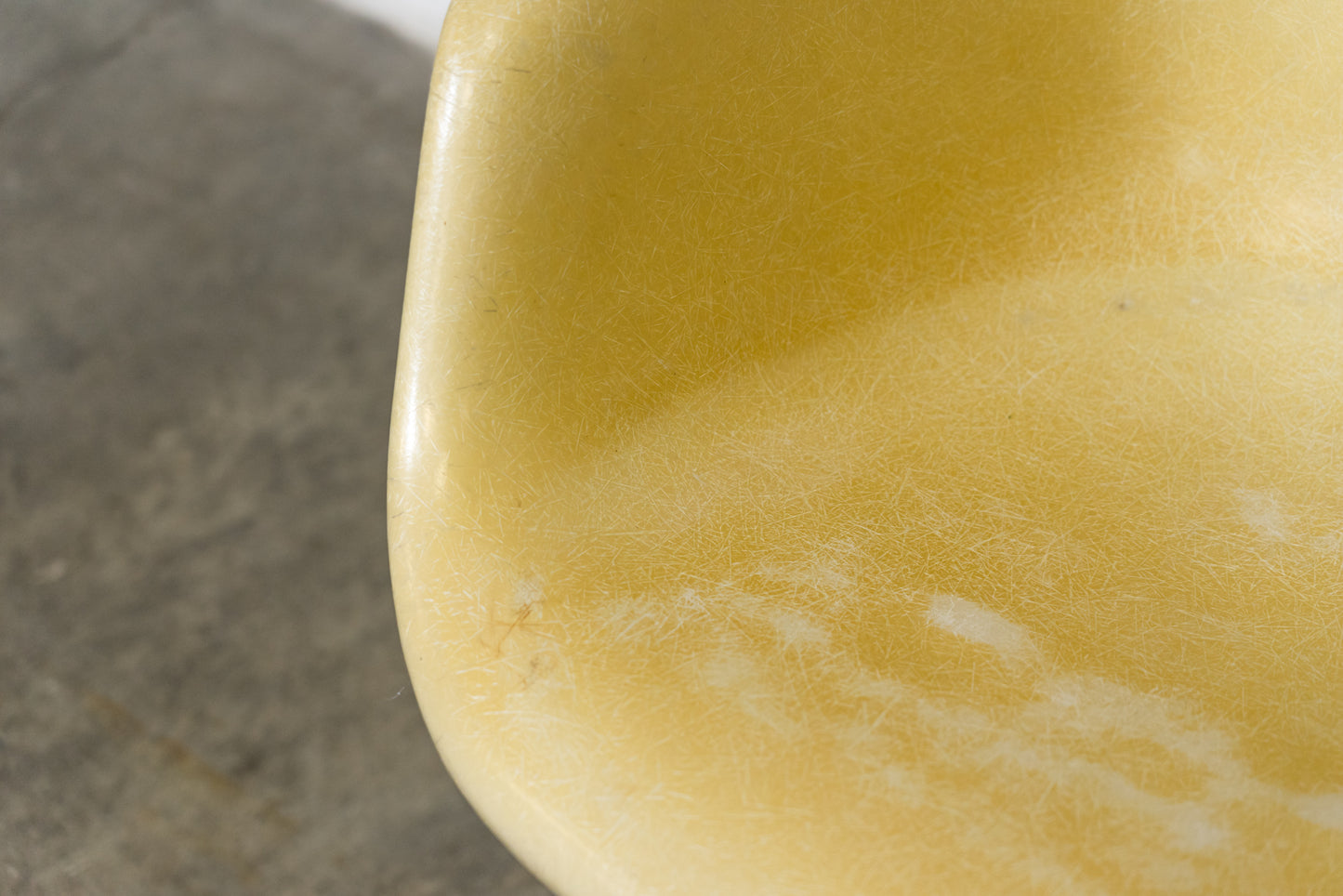 Vitra Eames Fiberglas Armchair Lounge