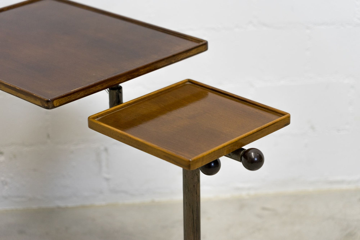 Embru Caruelle Tisch Nr. 3