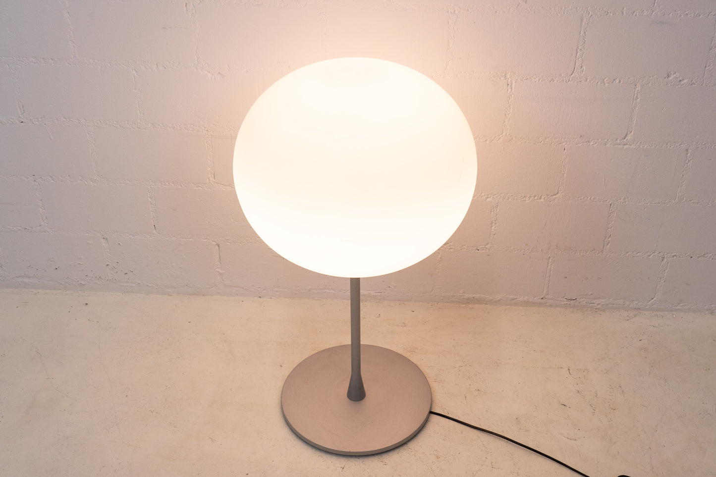 Flos Glo Ball Tischleuchte Nr. 1