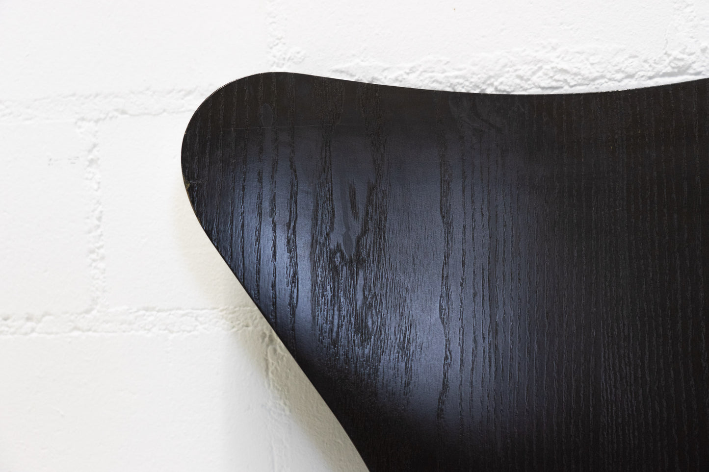 Fritz Hansen 3107 Stuhl Dunkelgrau