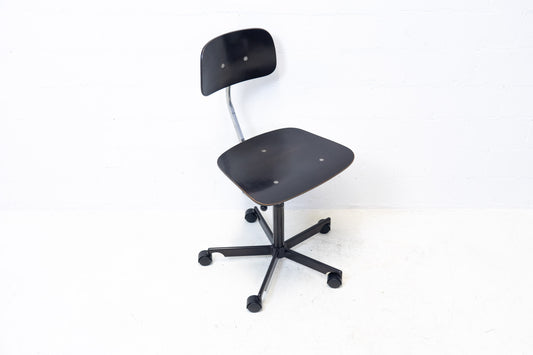 Fritz Hansen Kevi Bürostuhl Nr. 11