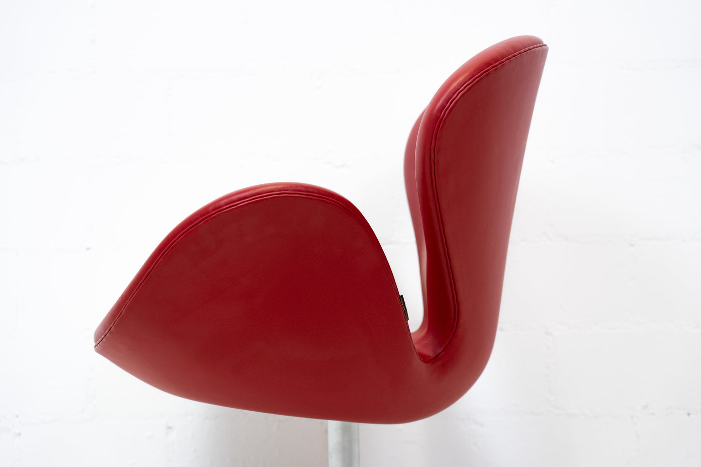Fritz Hansen Swan Chair Nr. 1