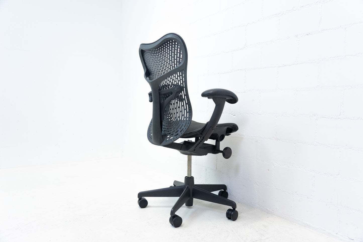 Herman Miller Mirra Bürostuhl Nr. 1