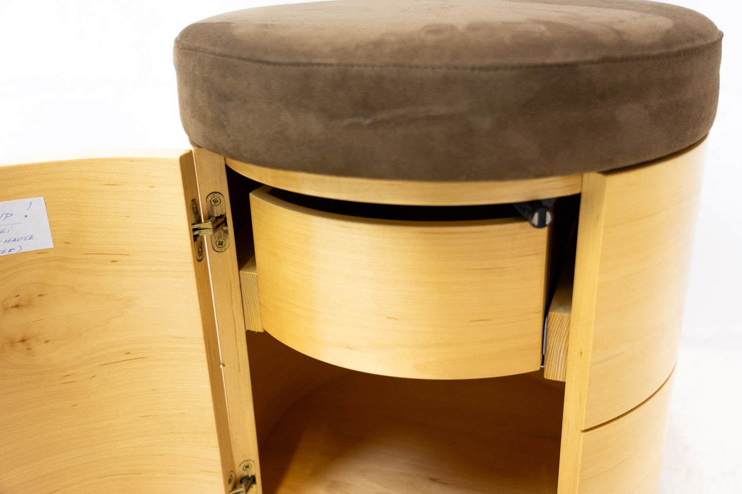 Hocker Regal Prototyp