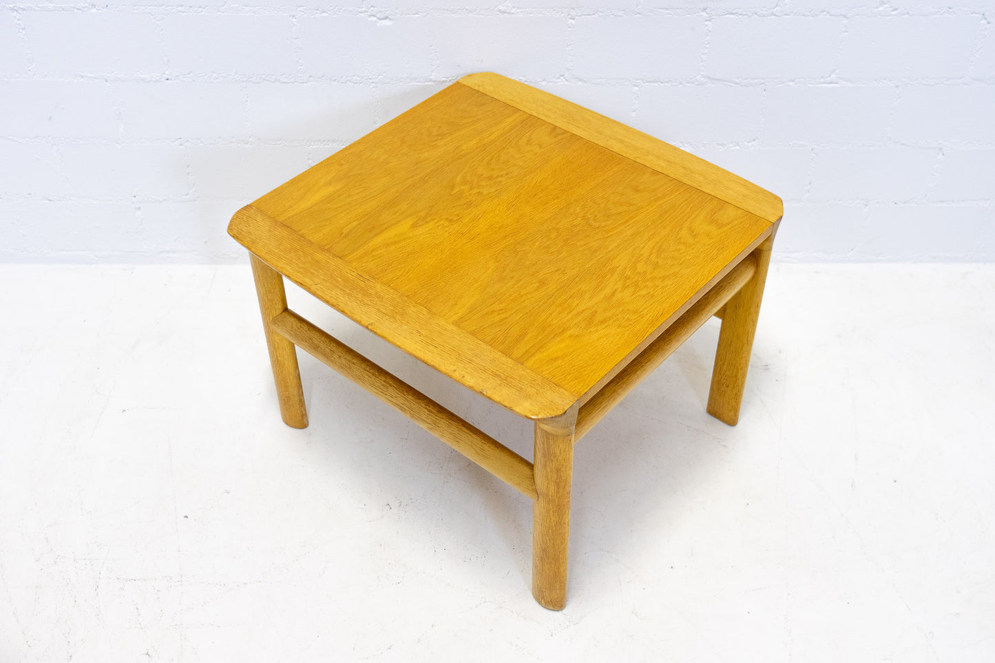 Holztisch massiv