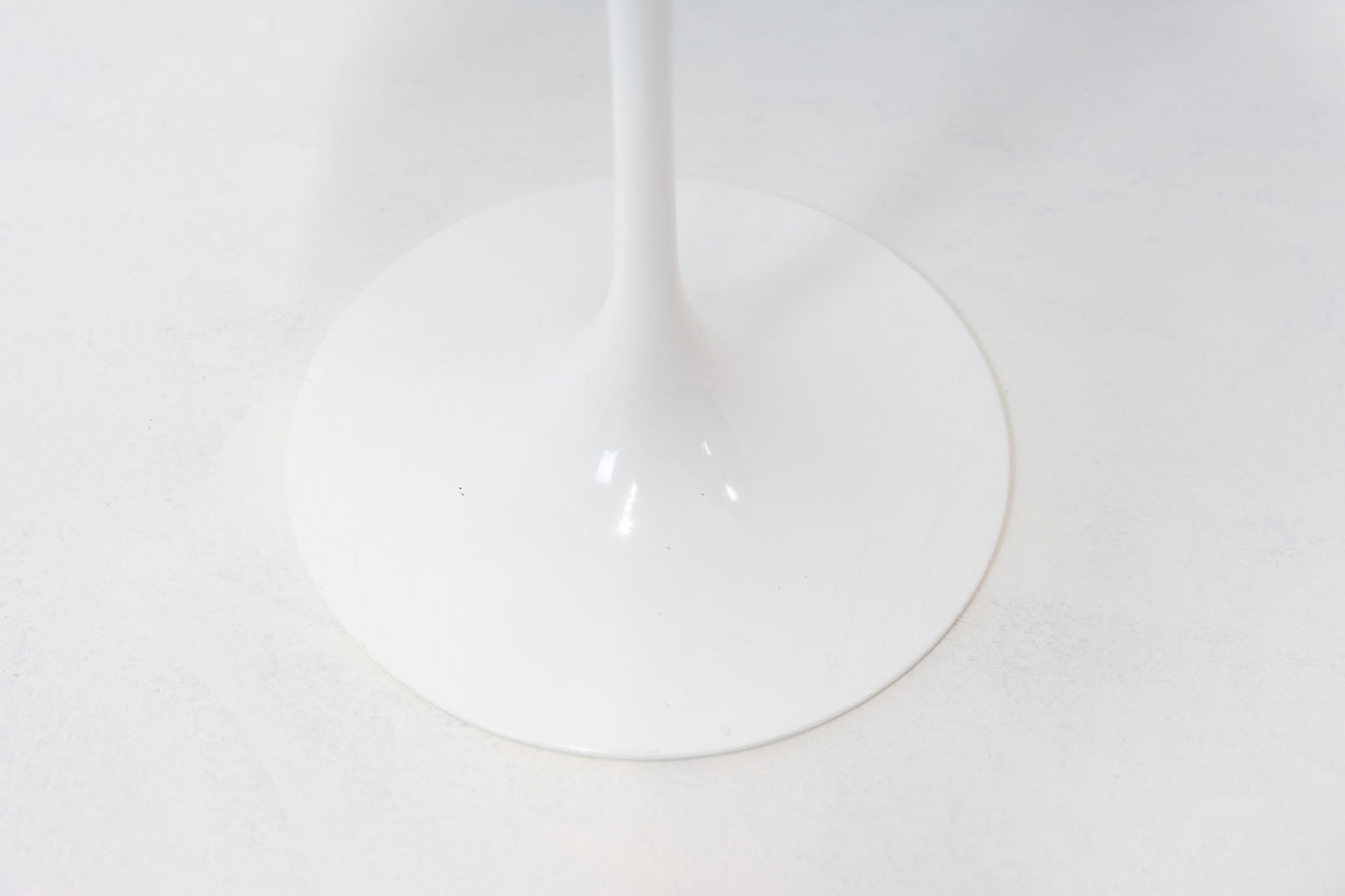 Knoll Tulip Saarinen Beistelltisch Marmor