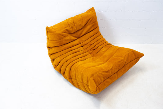 Ligne Roset Togo Sessel Alcantara