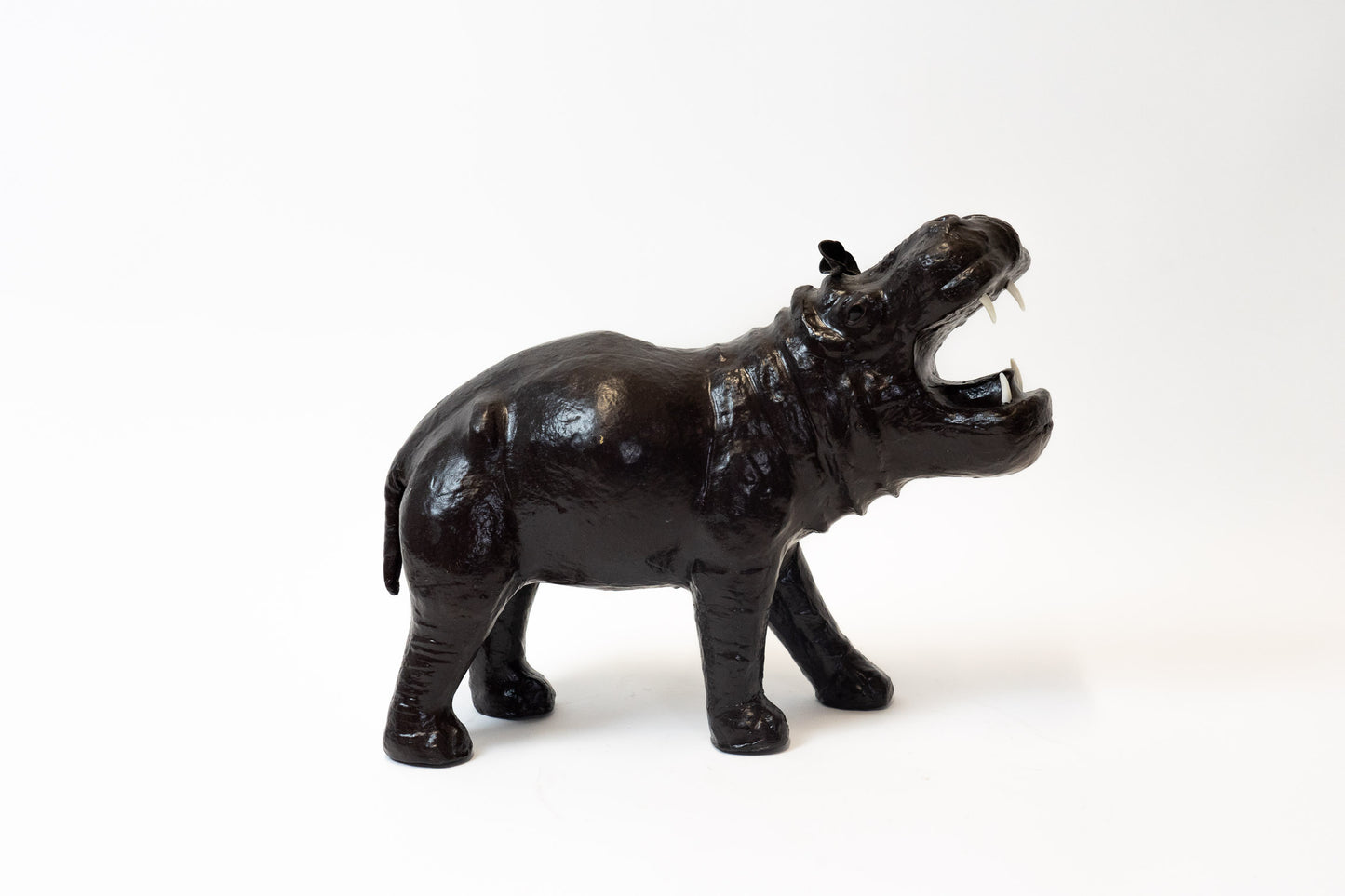 Nilpferd Skulptur