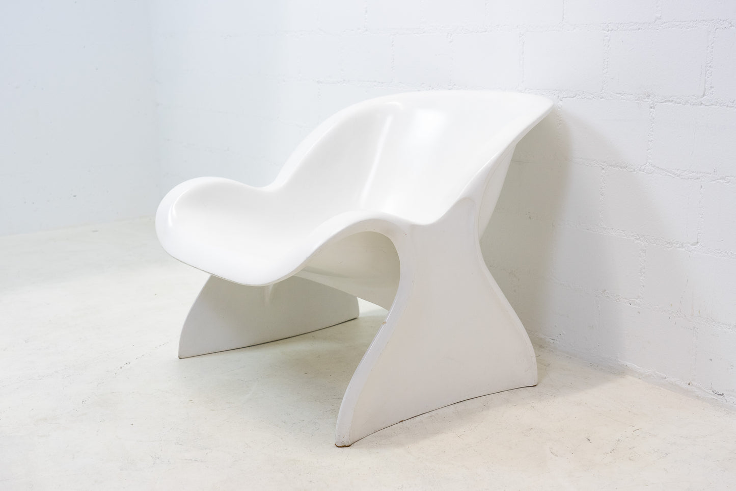 Peter Ghyczy Spring Chair