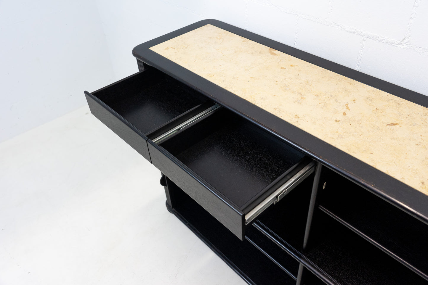 Röthlisberger Rolladenschrank 2 Haussmann Nr. 2