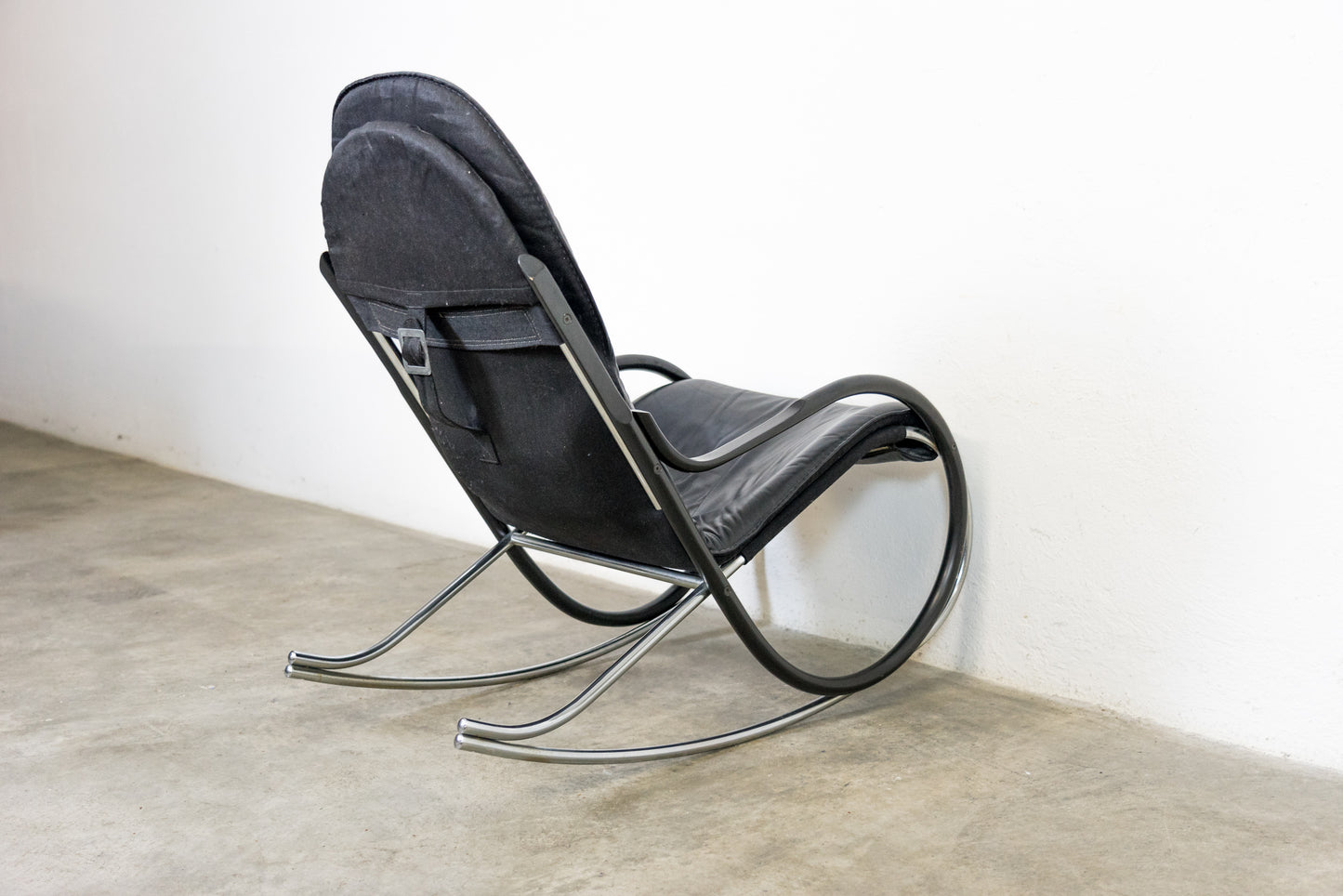 Strässle Nonna Schaukelstuhl Paul Tuttle Nr. 12