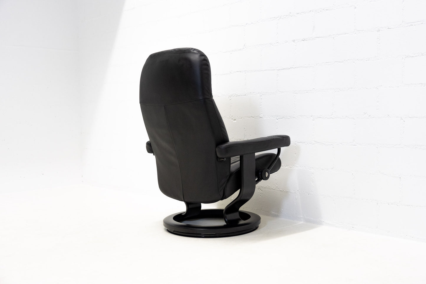 Stressless Consul Sessel mit Hocker Leder Nr. 17