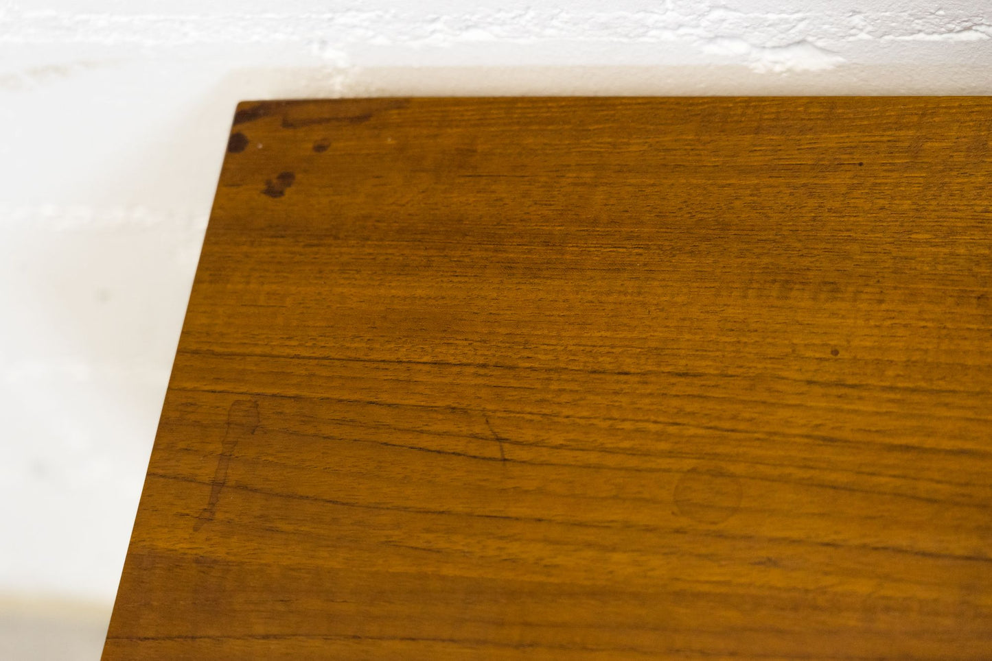Swiss-Form Teak Kommode