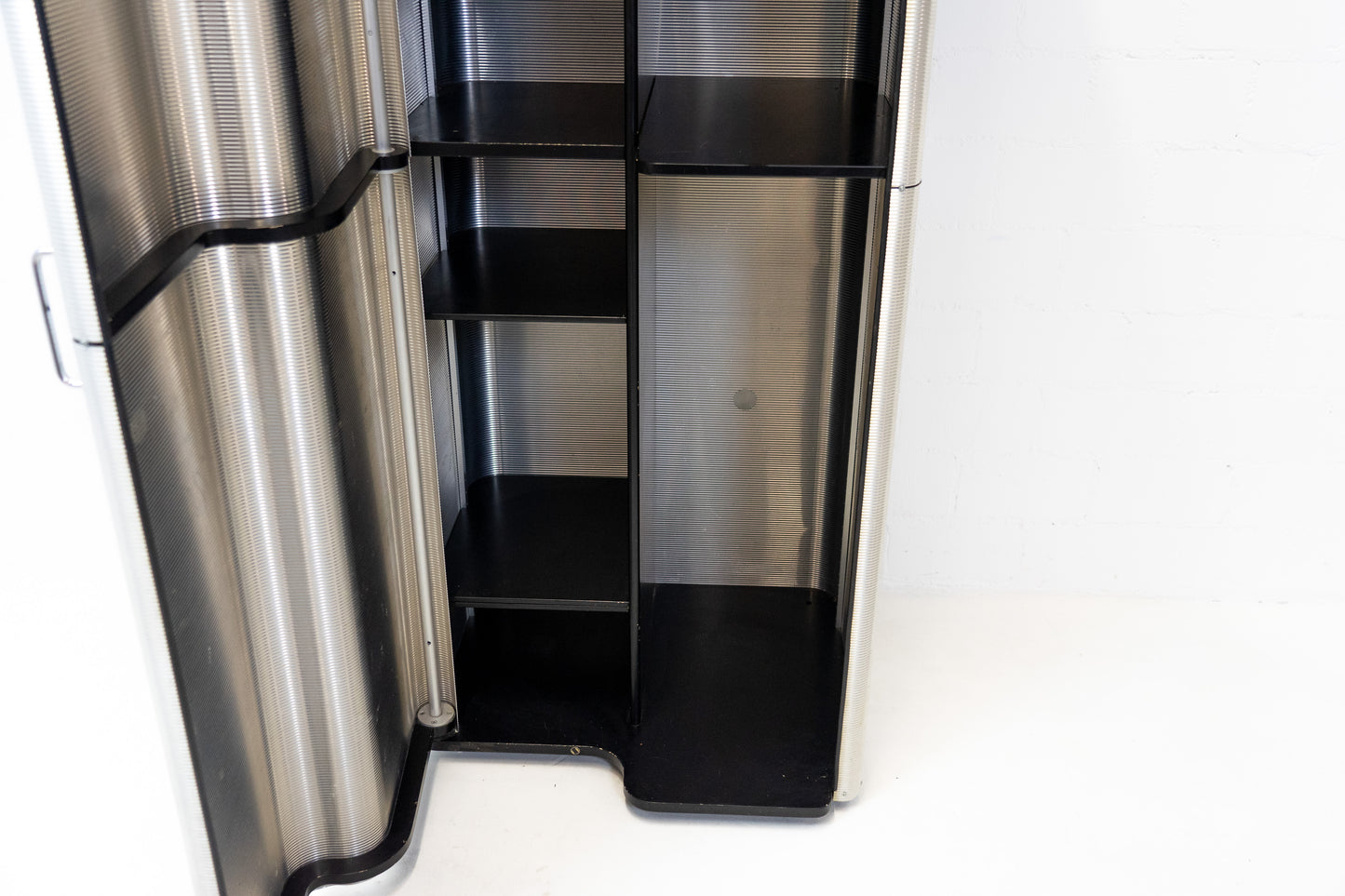 Thut Aluminiumschrank 380 Nr. 2