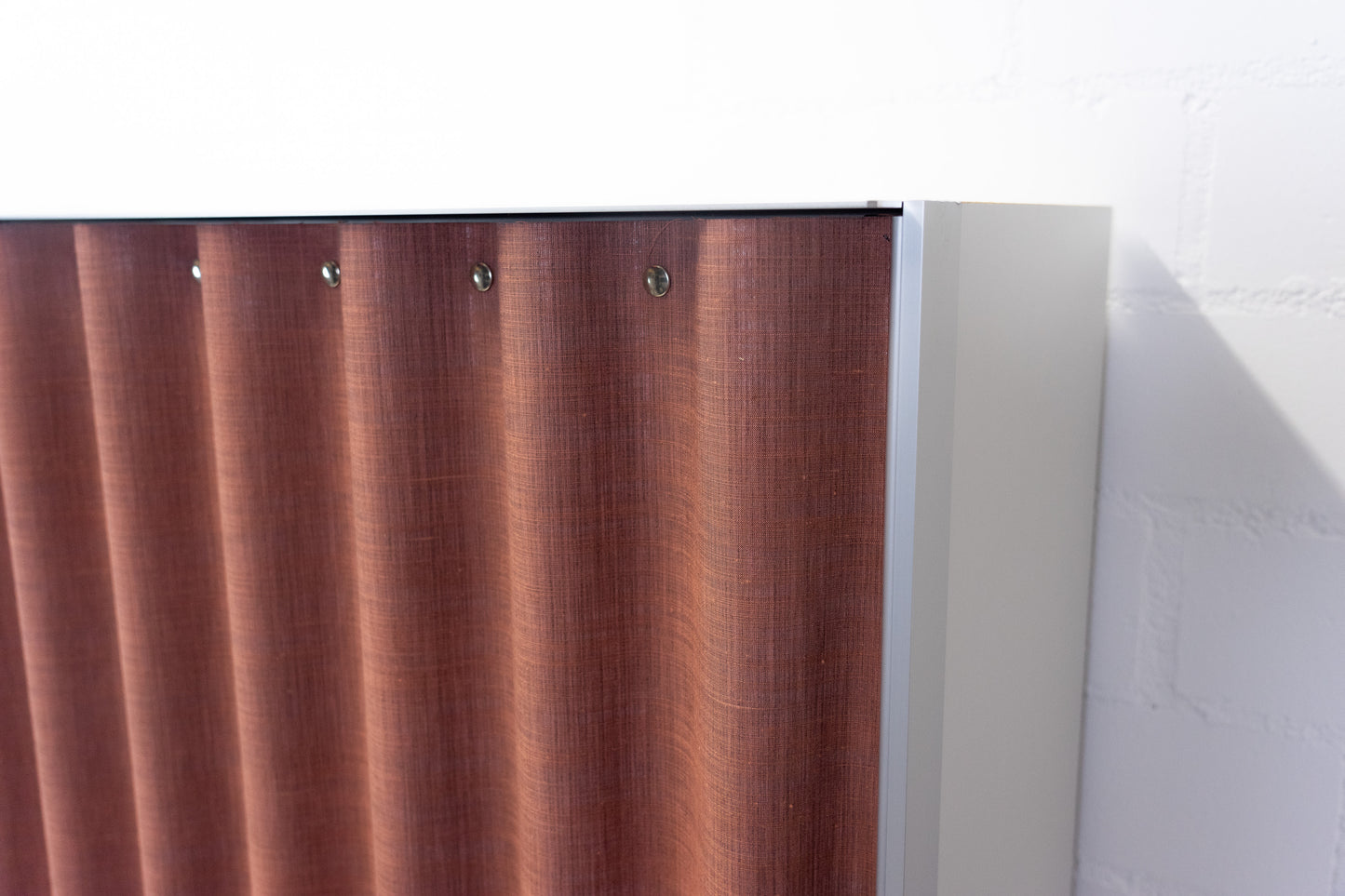 Thut Faltvorhang-Schrank Nr. 2