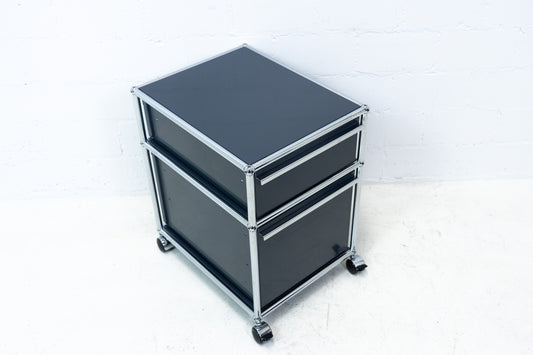 USM Haller Korpus Anthrazitgrau Nr. 15