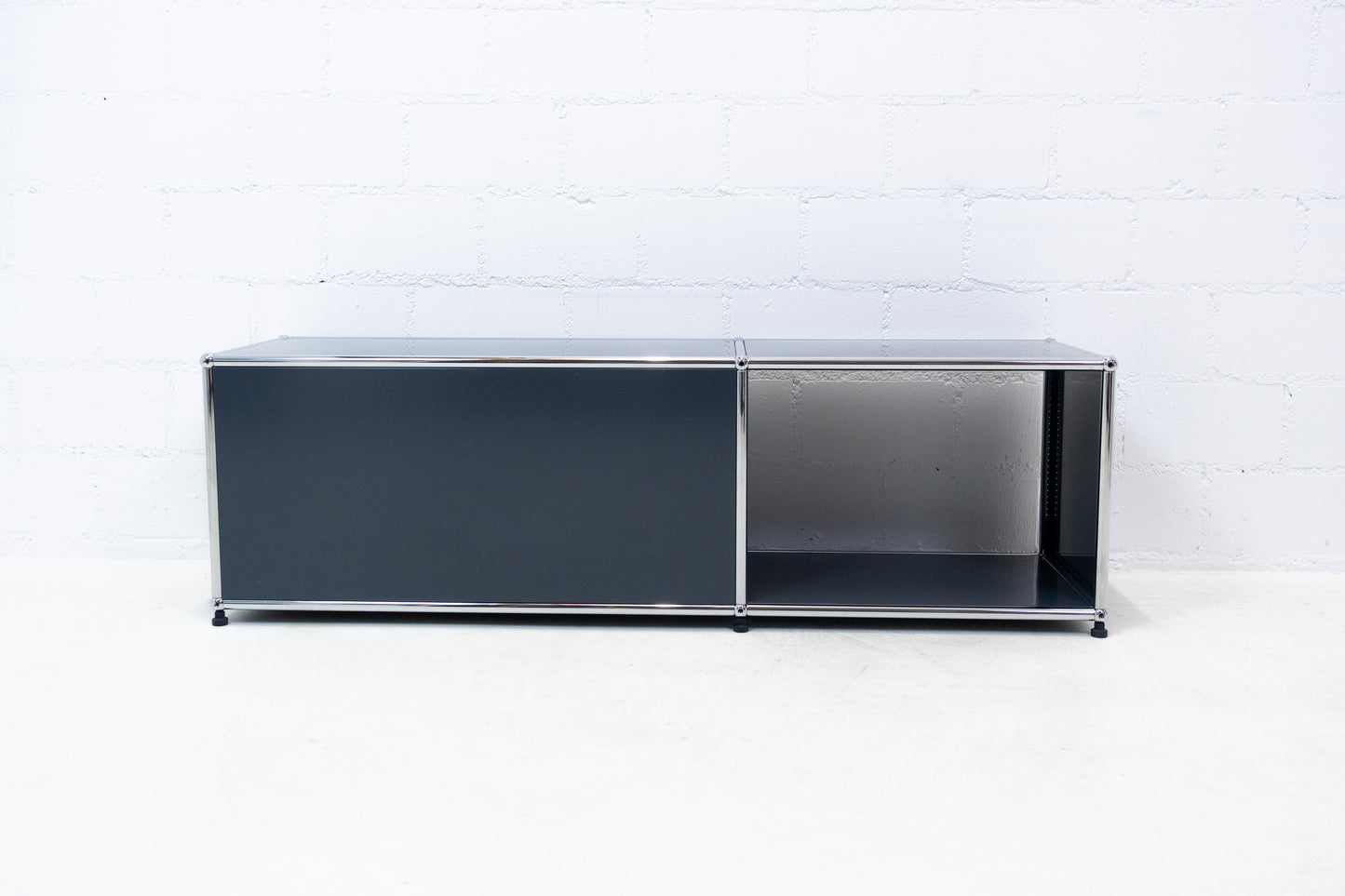 USM Haller Lowboard Anthrazitgrau Nr. 23