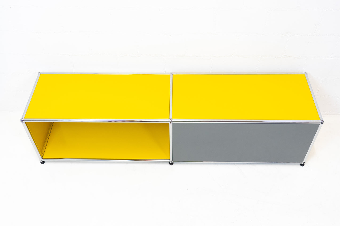 USM Haller Lowboard Goldgelb Nr. 1
