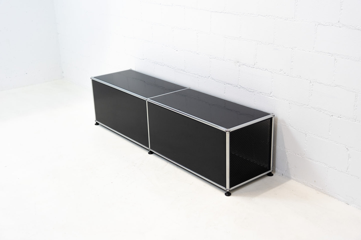 USM Haller Lowboard Gaphit Schwarz Nr. 12
