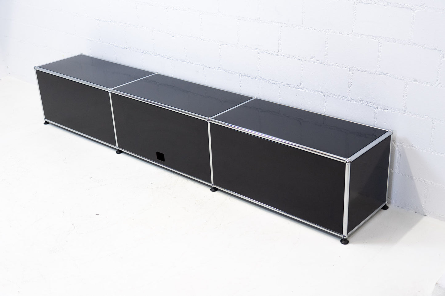 USM Haller Lowboard Gaphit Schwarz Nr. 9