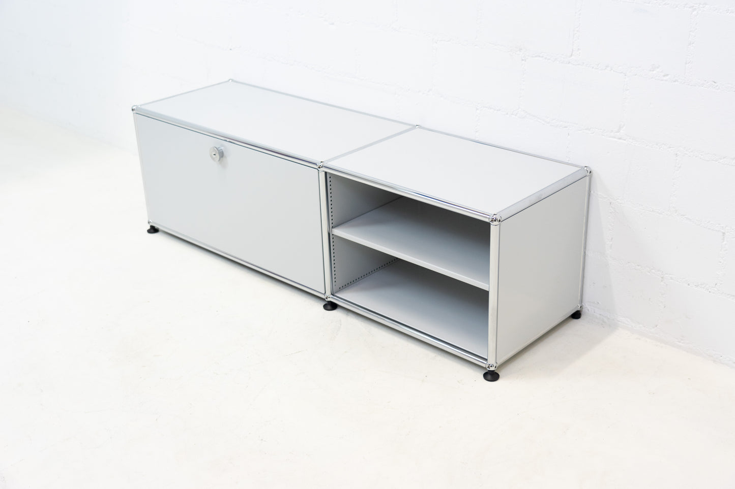 USM Haller Lowboard Lichtgrau Nr. 41