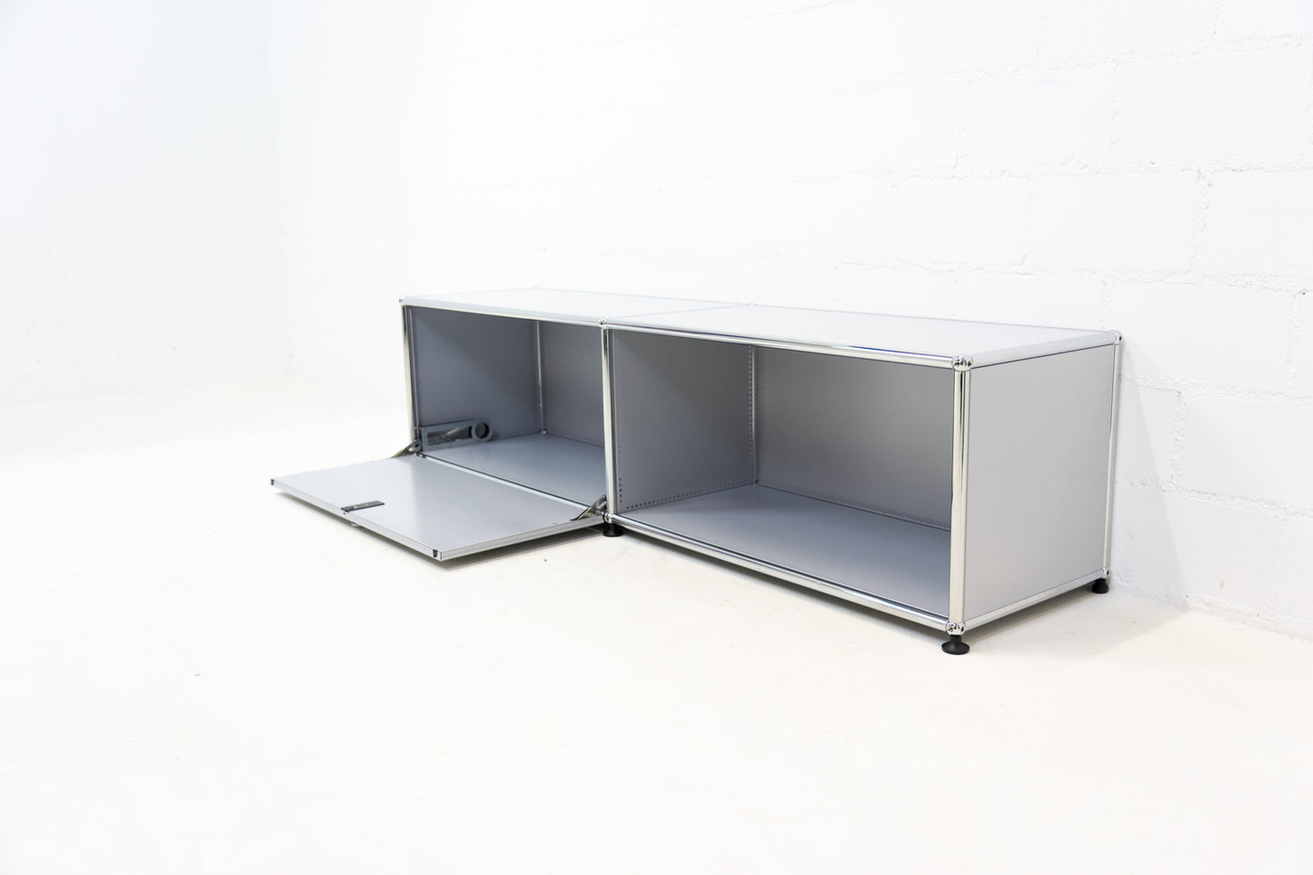 USM Haller Lowboard Mattsilber Nr. 13