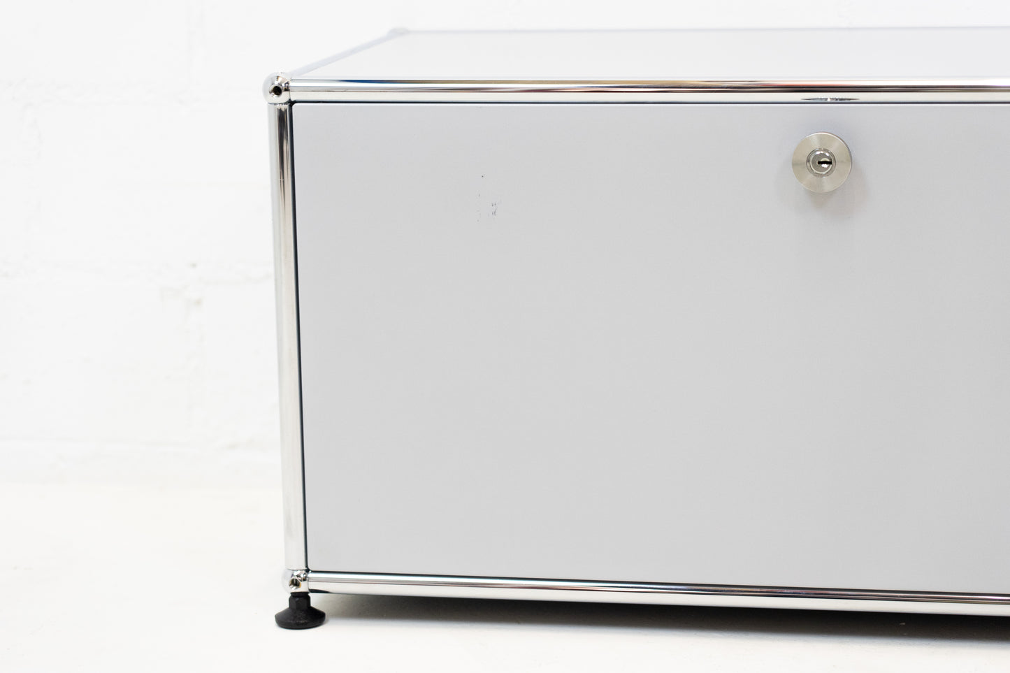 USM Haller Lowboard Mattsilber Nr. 14