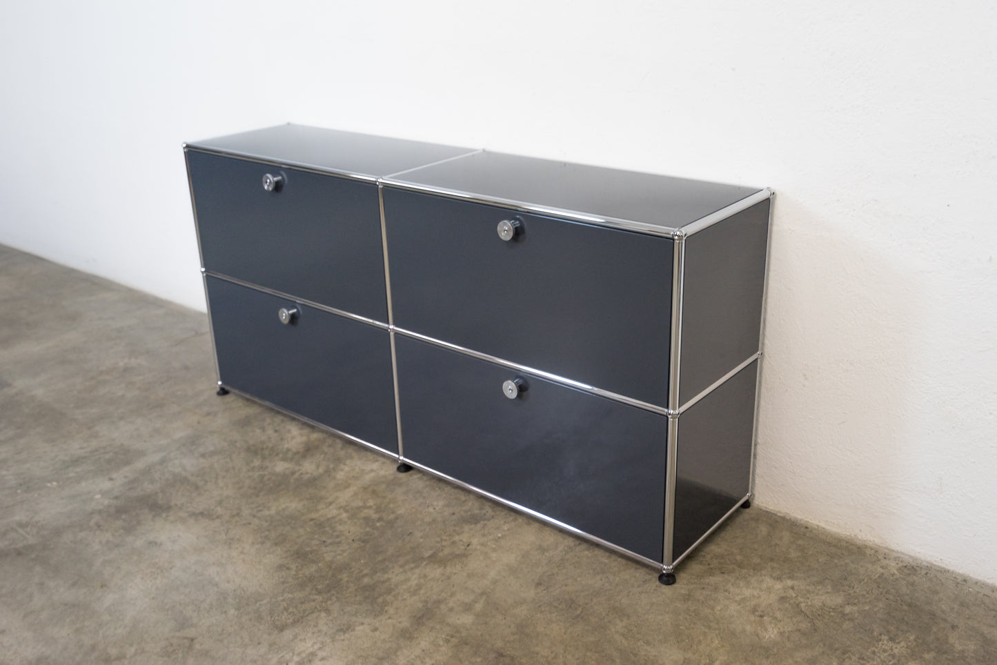 USM Haller Sideboard Anthrazitgrau Nr. 39