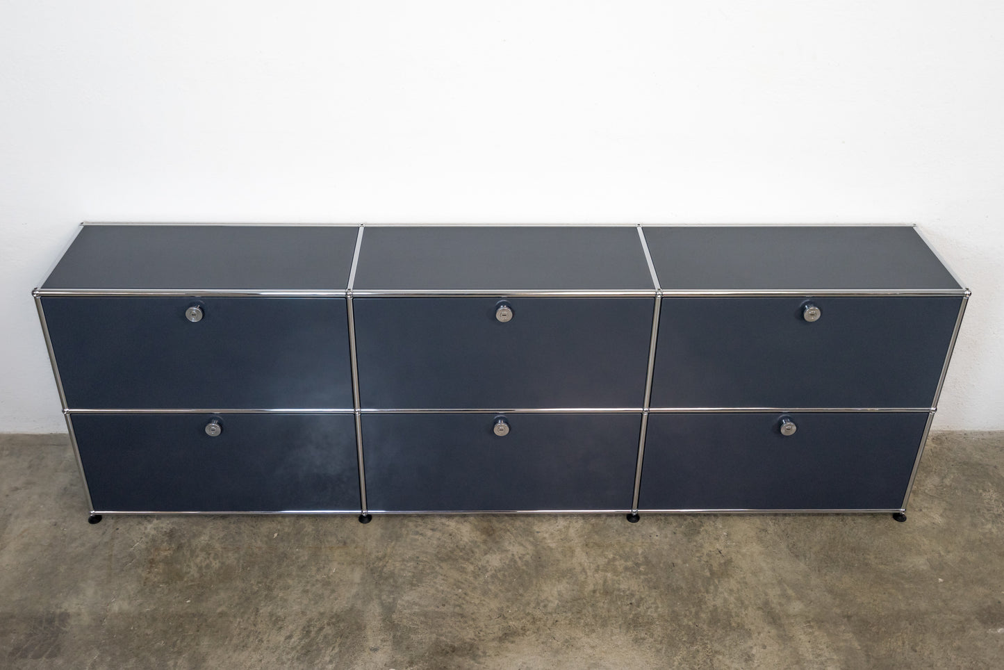 USM Haller Sideboard Anthrazitgrau Nr. 43