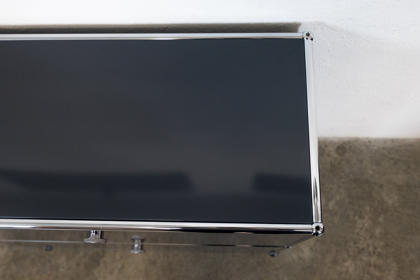 USM Haller Sideboard Anthrazitgrau Nr. 43