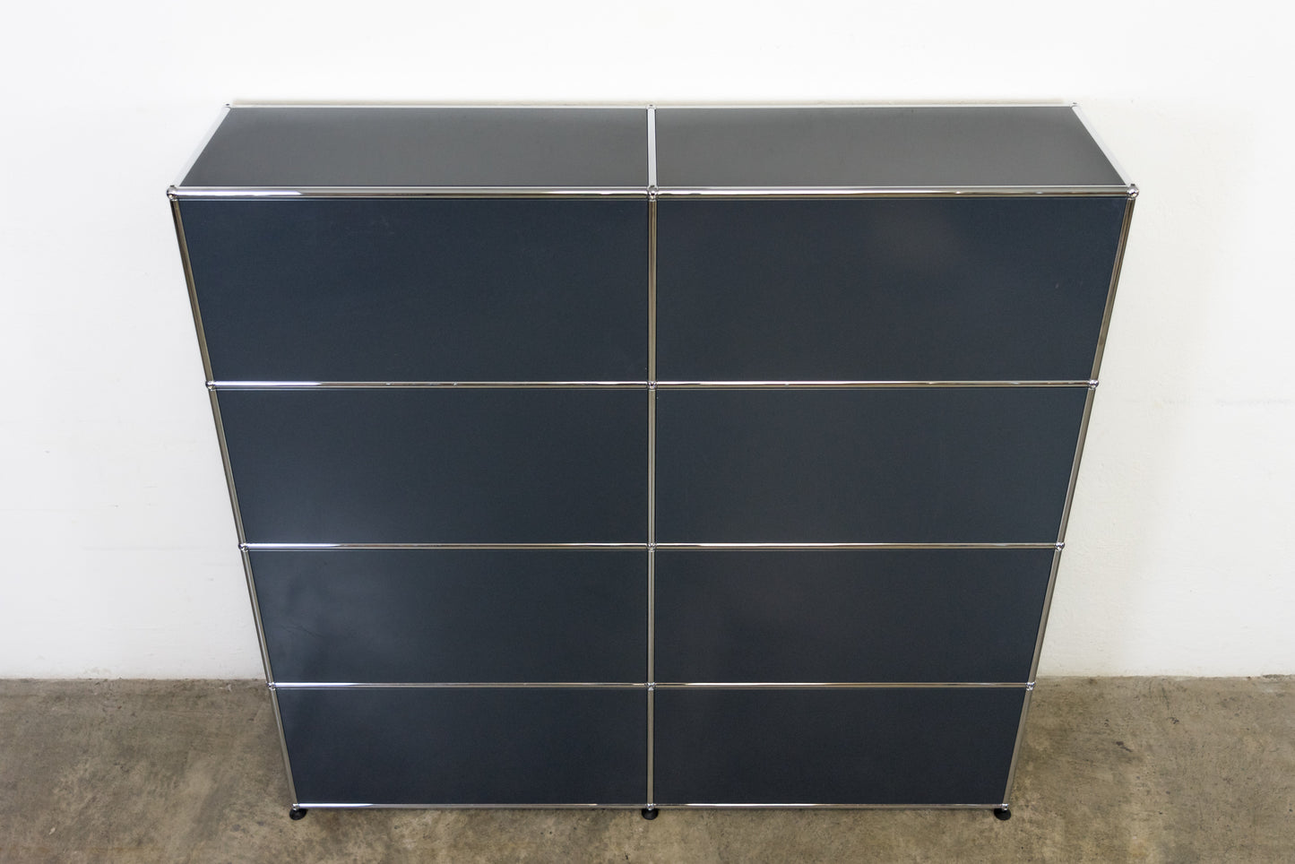 USM Haller Sideboard Anthrazitgrau Nr. 44