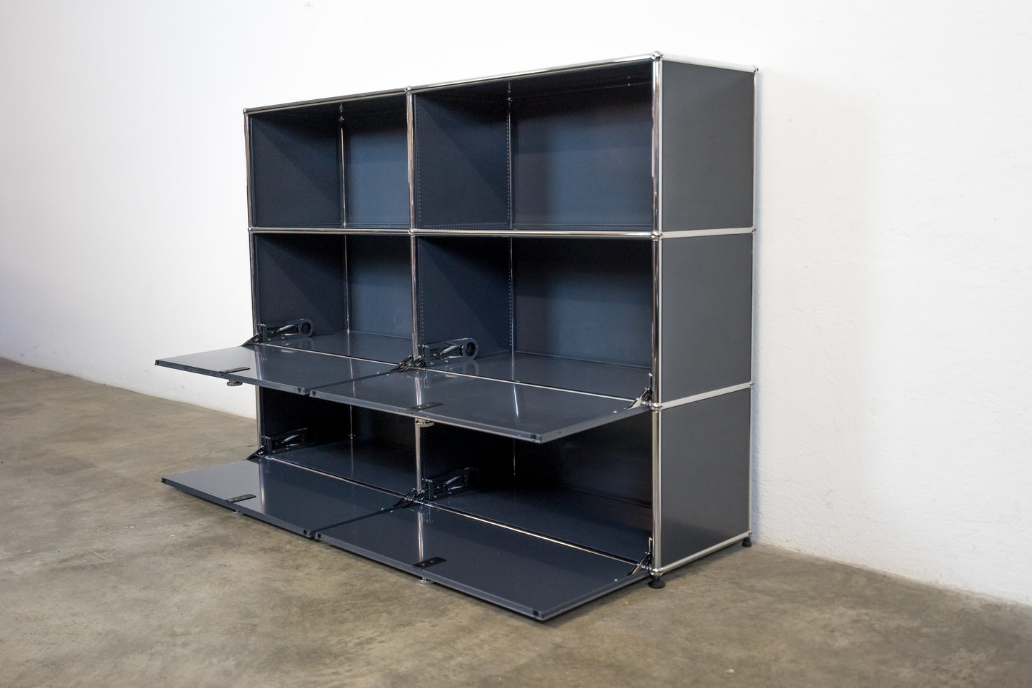 USM Haller Sideboard Anthrazitgrau Nr. 45
