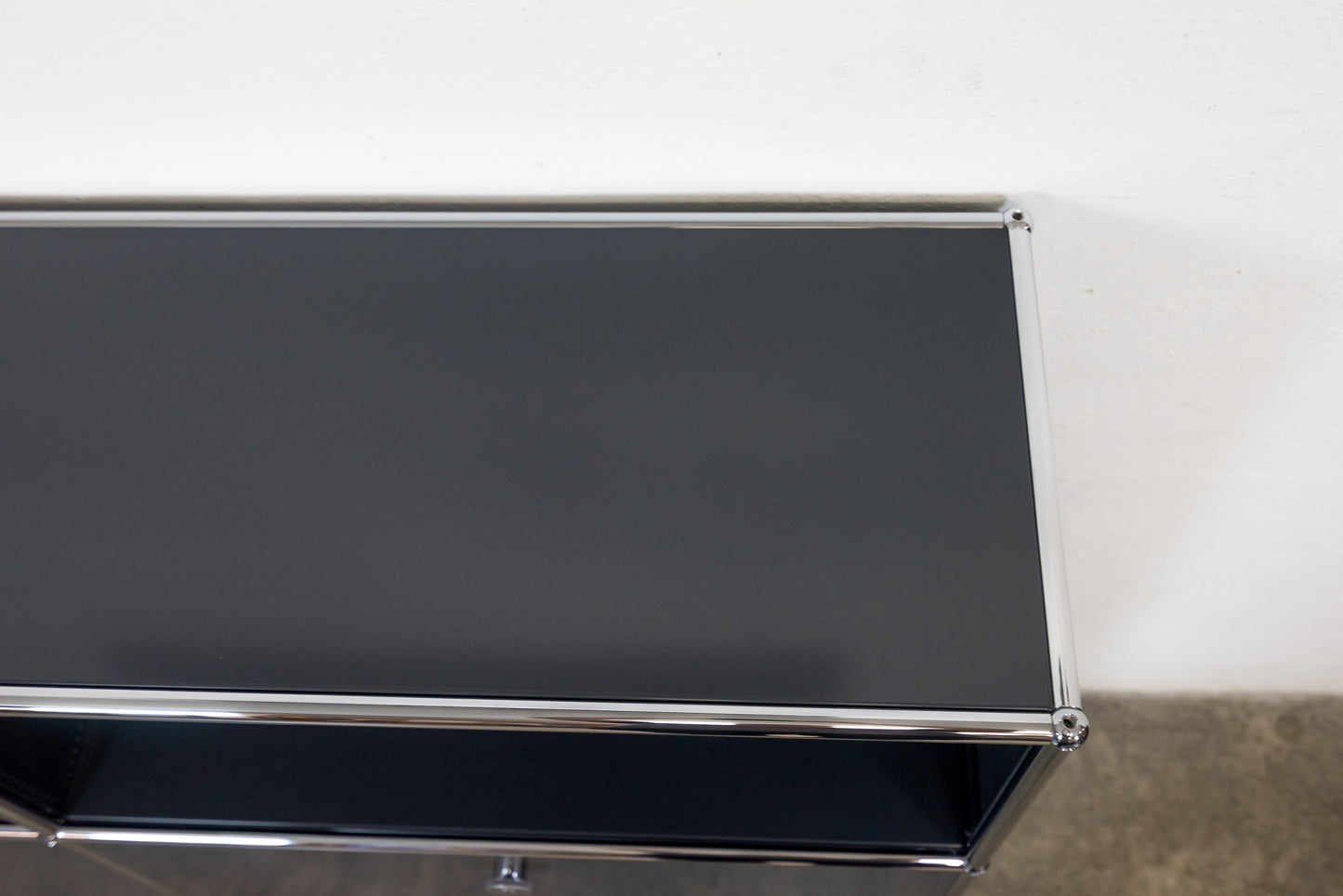 USM Haller Sideboard Anthrazitgrau Nr. 45