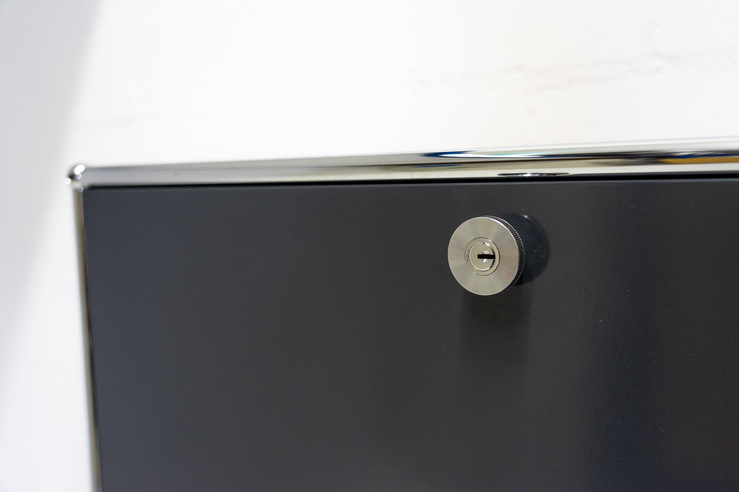 USM Haller Sideboard Anthrazitgrau Nr. 46