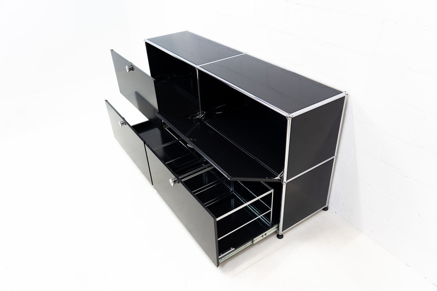 USM Haller Sideboard Graphit Schwarz Nr. 26