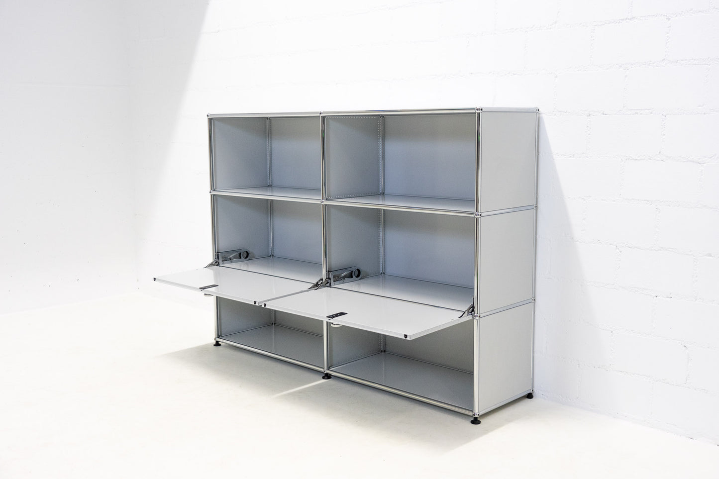 USM Haller Sideboard Lichtgrau Nr. 24