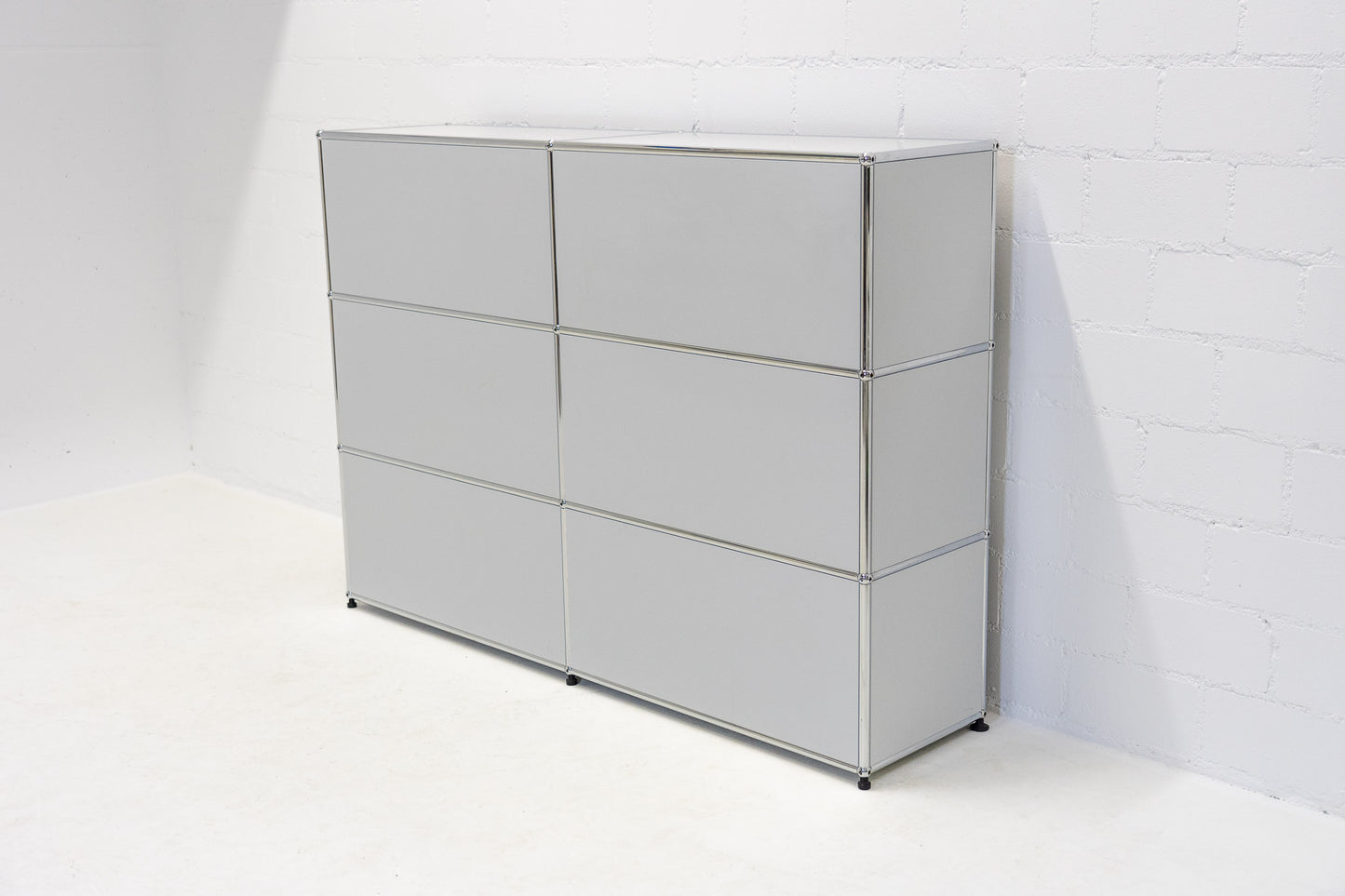 USM Haller Sideboard Lichtgrau Nr. 24
