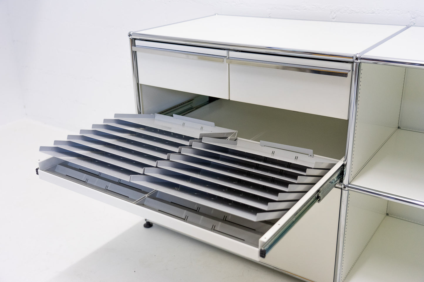 USM Haller Sideboard Reinweiss Nr. 13