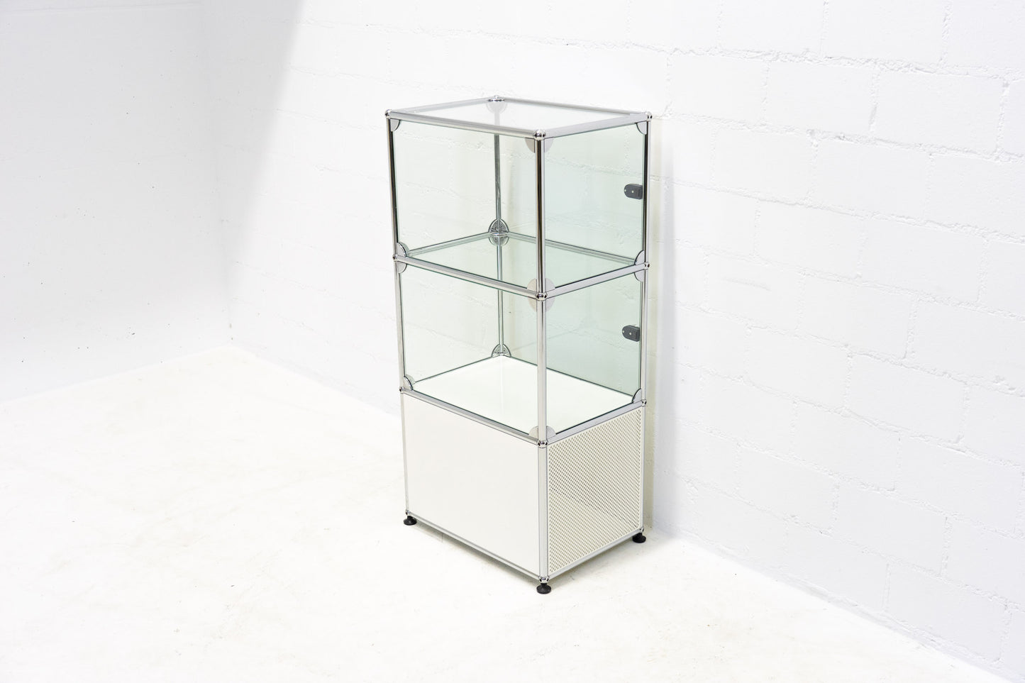 USM Haller Vitrine Glas Reinweiss Nr. 1